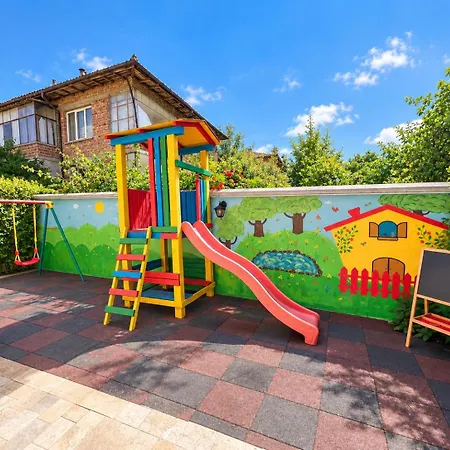 Casa de hóspedes беглик таш 3 4*